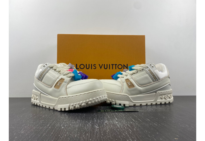 l**is V*t*n lv trainer