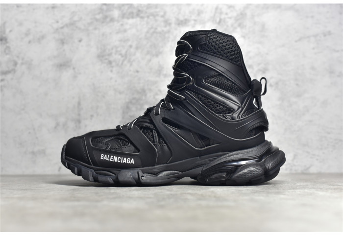 Ba*len*cia*ga track trainer