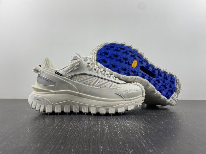 Moncler Trailgrip Gore-Tex Off-White