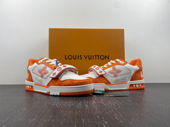 LV ARCH LIGHT SNEAKER