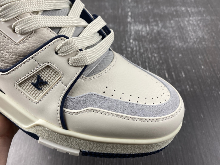 l**is V*t*n lv trainer