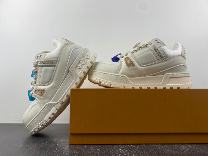 l**is V*t*n lv trainer