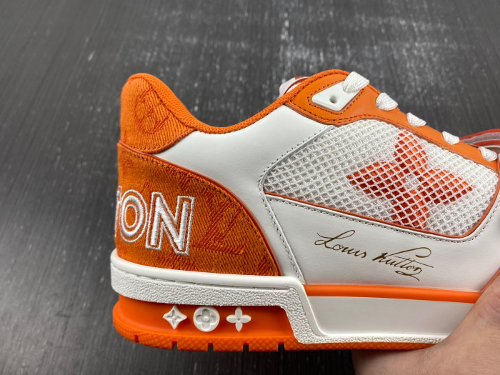 LV ARCH LIGHT SNEAKER