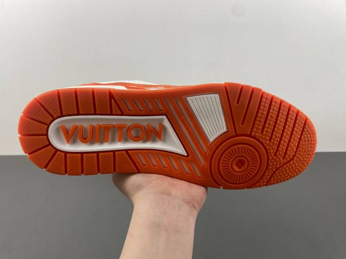 l**is V*t*n lv trainer