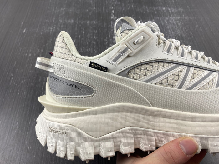 Moncler Trailgrip Gore-Tex Off-White