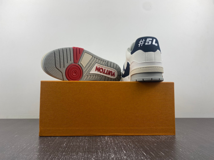 l**is V*t*n lv trainer