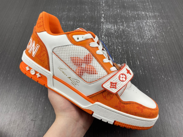 LV ARCH LIGHT SNEAKER