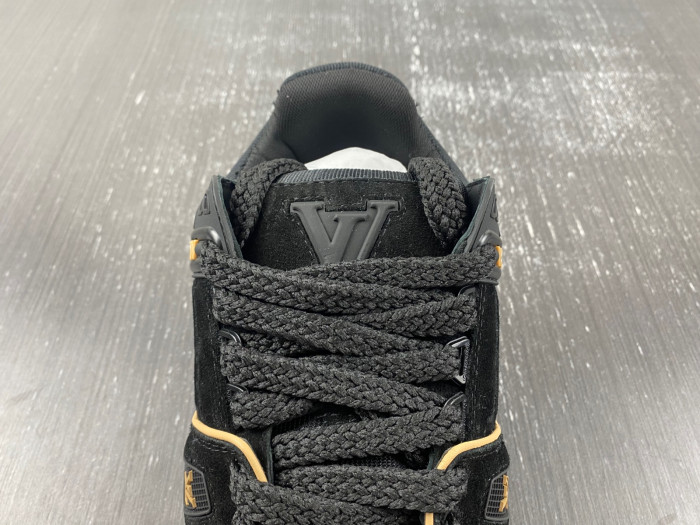 l**is V*t*n lv trainer