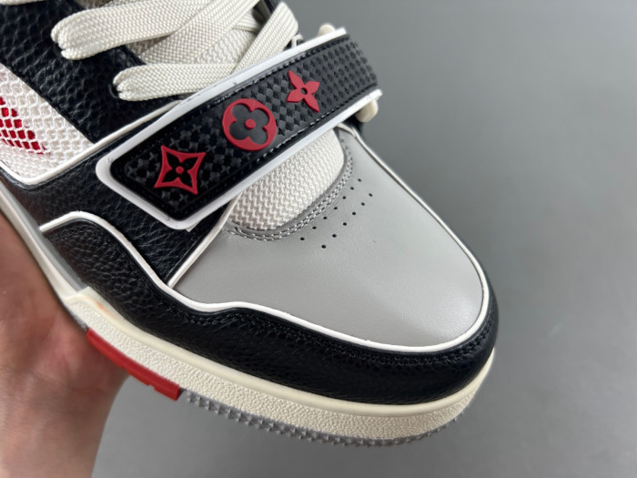 l**is V*t*n lv trainer