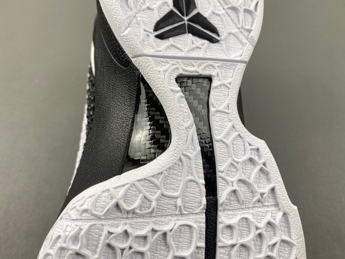 Nike Kobe 7 VI WHITE AND BLACK BLANC ET NOIR CW2190-002