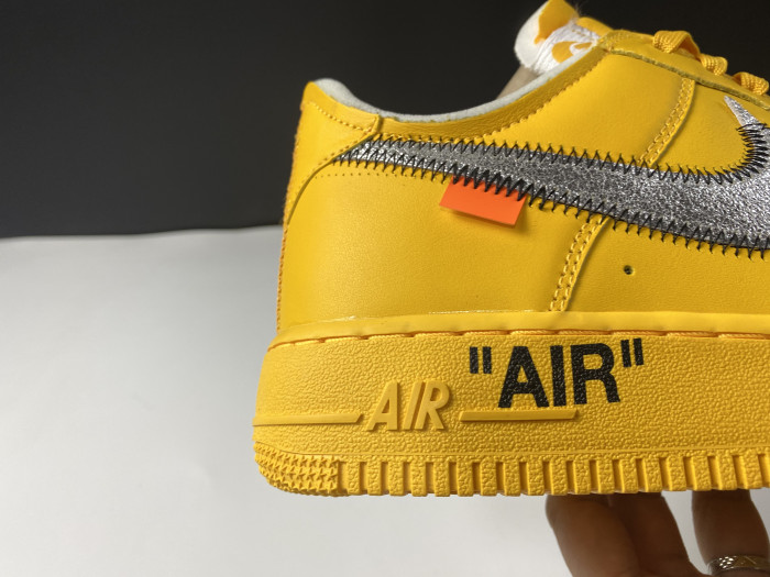 Nike Air Force 1 Low OFF-WHITE University Gold Metallic Silver DD1876-700