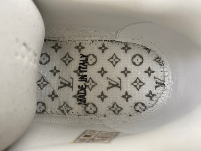 LV ARCH LIGHT SNEAKER
