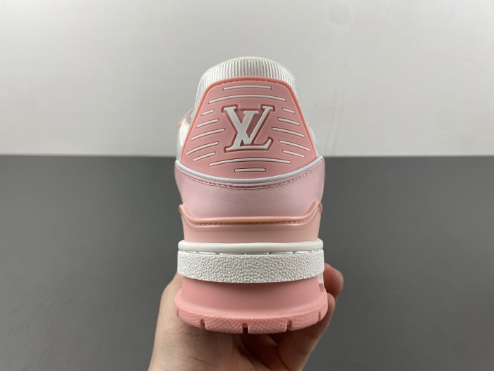 l**is V*t*n lv trainer