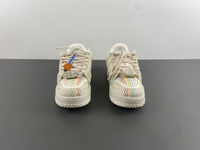 l**is V*t*n lv trainer