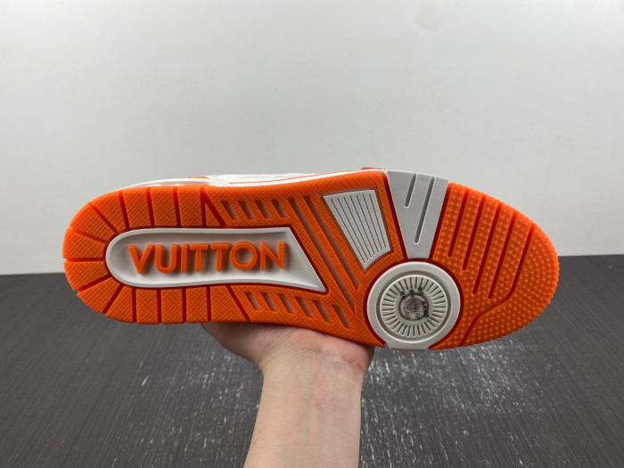 LV ARCH LIGHT SNEAKER