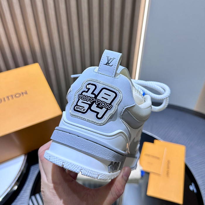 l**is V*t*n skate trainer