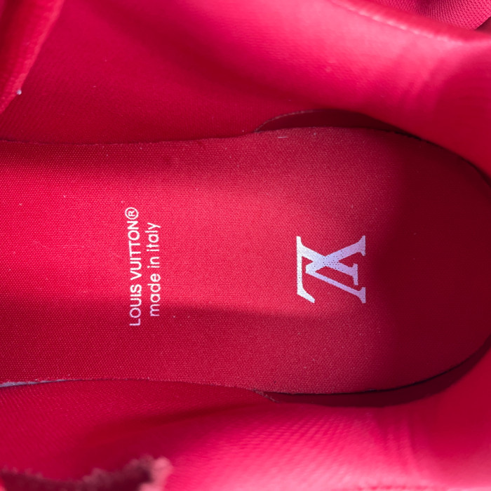 l**is V*t*n skate trainer