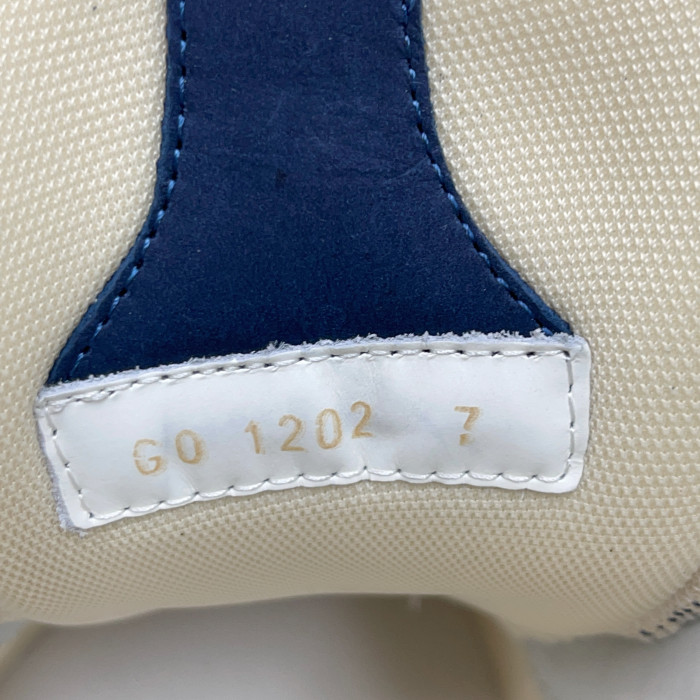 l**is V*t*n skate trainer