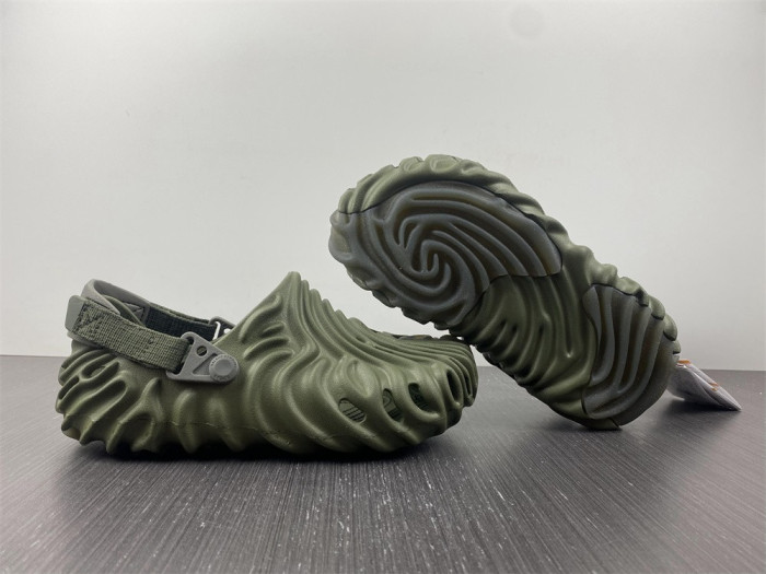 Cr*0*s pollex clog by salehe bembury cucumber 207393-309