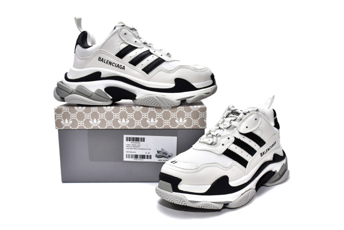 ad*s x Ba*len*cia*ga triple s