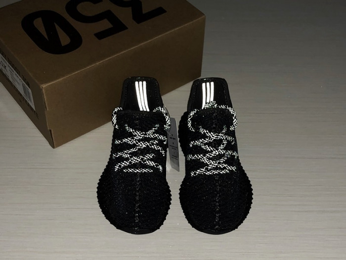 ad*s Y**zy boost 350 v2 black fu90069(kids)