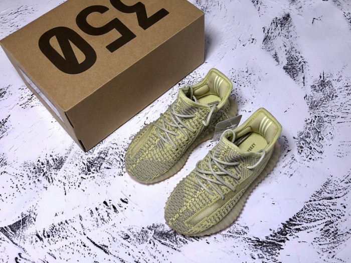 ad*s Y**zy boost 350 v2 antlia fv3250(kid)
