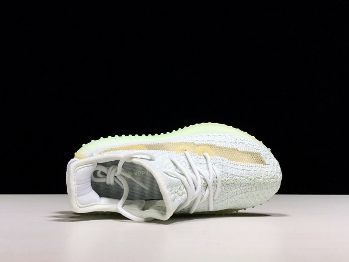 ad*s Y**zy boost 350 v2 hyperspace eg7491 (kid)
