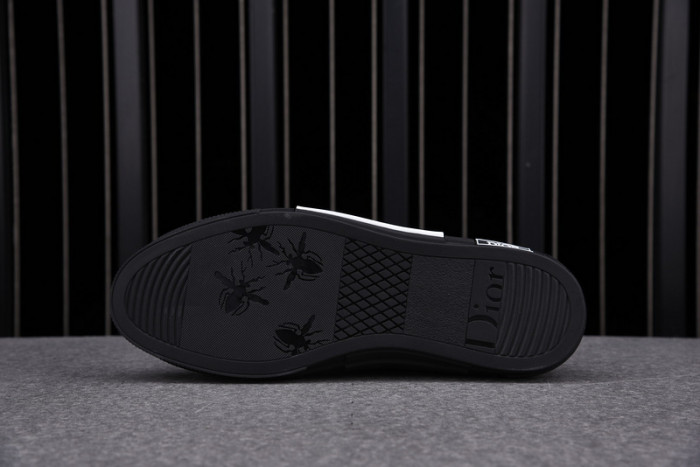 DR B23 HIGH-TOP SNEAKERS 0111