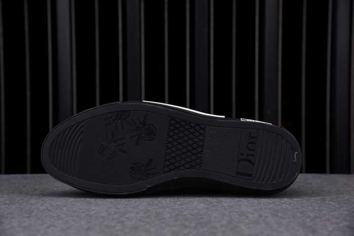 DR B23 HIGH-TOP SNEAKERS 0109