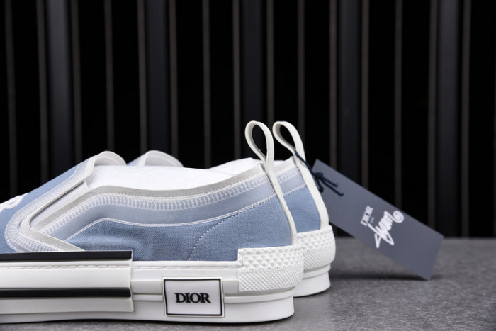 DR B23 LOW-TOP SNEAKERS 0118