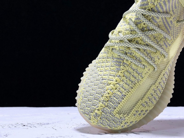 ad*s Y**zy boost 350 v2 antlia fv3250(kid)