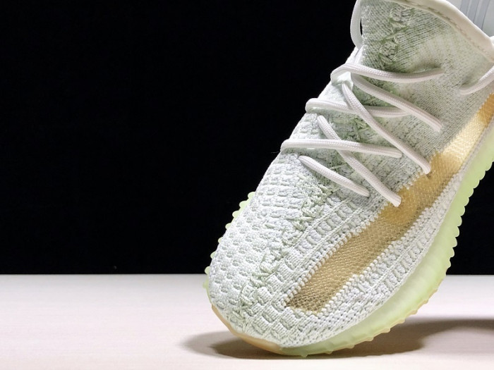 ad*s Y**zy boost 350 v2 hyperspace eg7491 (kid)