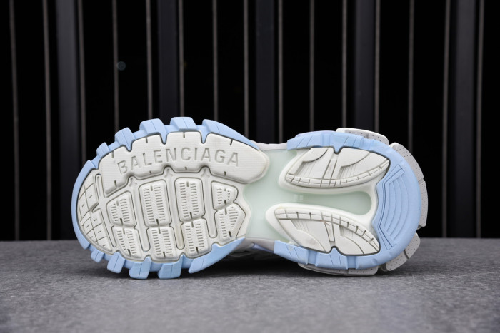 Ba*len*cia*ga track trainer