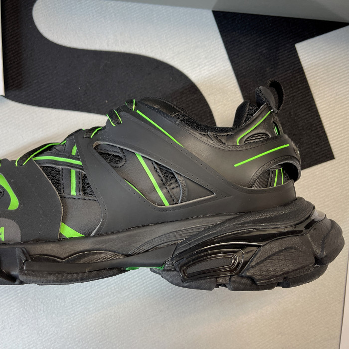 BL TESS S. GOMMA TREK LOW SNEAKERS BLACK GREEN 11607