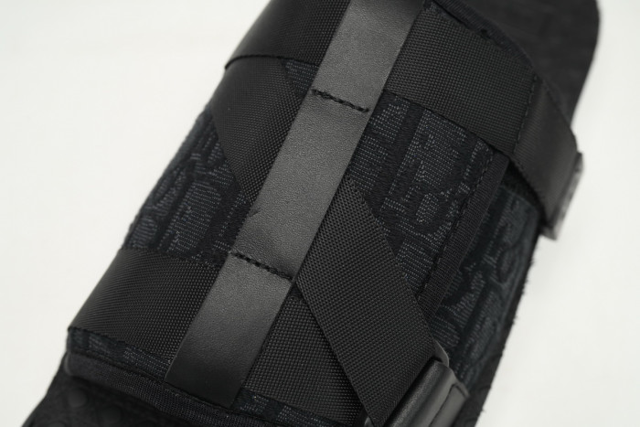 D*or alpha oblique black slide