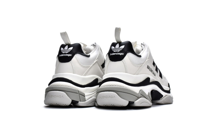 ad*s x Ba*len*cia*ga triple s