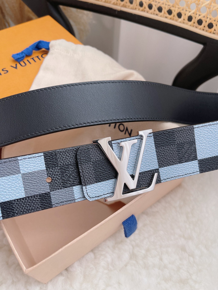 LOUI VUITTO BELT-4CM