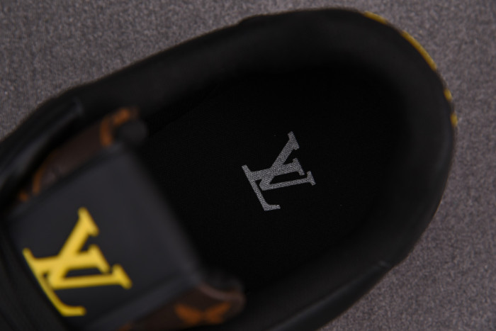 LOU VUIT SCI-FI SNEAKERS