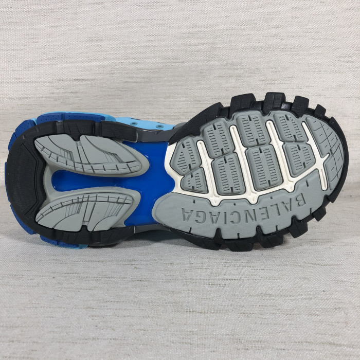 Ba*len*cia*ga track trainer