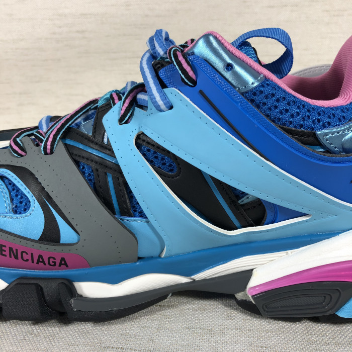 Ba*len*cia*ga track trainer