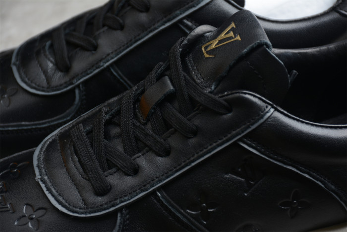 LOU VUIT SCI-FI SNEAKERS